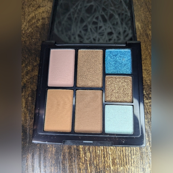 5/75$ REINA REBELDE Wet Dry Eye Color Palette - Picture 8 of 14